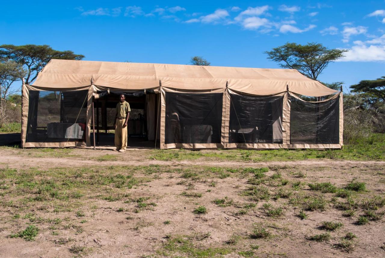 Serengeti Savannah Camps Hotel Soronera Bagian luar foto