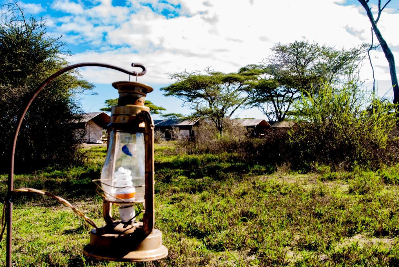 Serengeti Savannah Camps Hotel Soronera Bagian luar foto